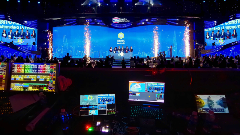 DỊCH VỤ QUAY - PHÁT TRỰC TIẾP LÊN MÀN HÌNH LED